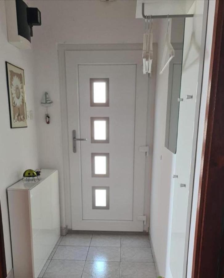Apartment Biondic Starigrad  Bagian luar foto